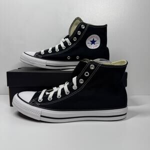NIB • Chuck Taylor All Star HI Canvas Black
Size: Men’s 10 / Women’s 12